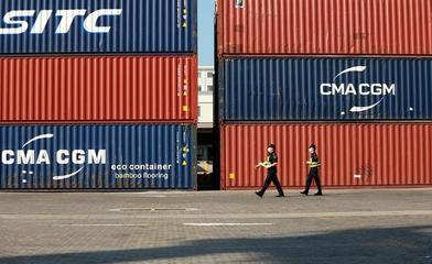 灣仔海關(guān)精準(zhǔn)服務(wù)，助力洪灣港碼頭優(yōu)化營商環(huán)境，暢通貨物進(jìn)出口